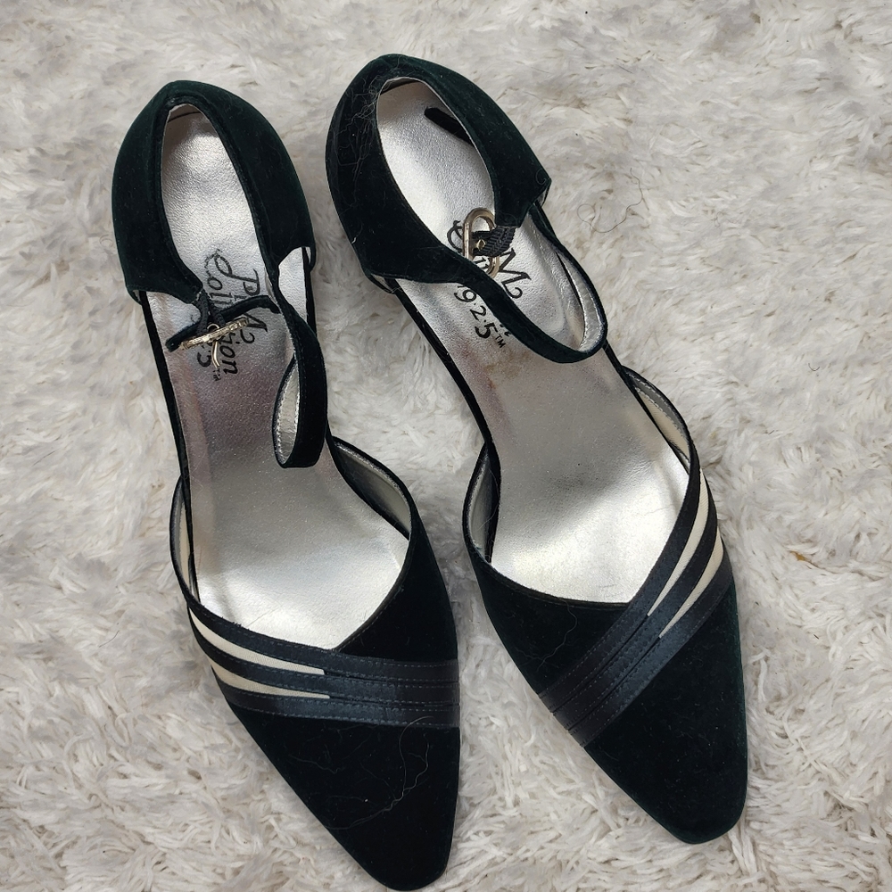 Deep emerald green velvet heels